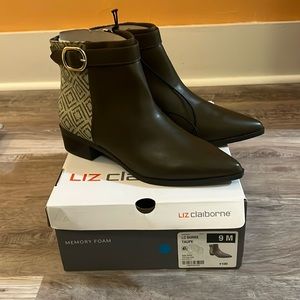 Liz Claiborne Taupe Boots Size 9